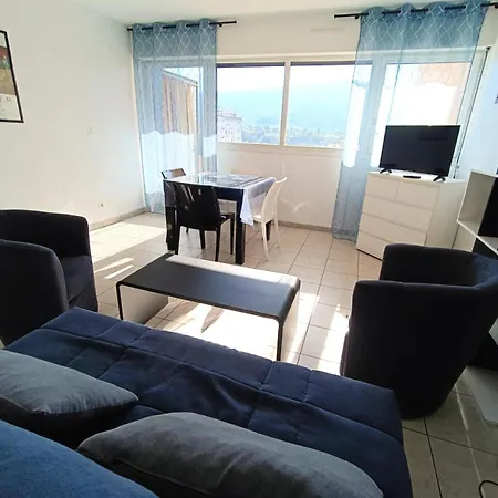 Saint Christophe - Traversant, Agreable Et Lumineux A 2 Pas De La Cure ! Mae-7244 Aix-les-Bains
