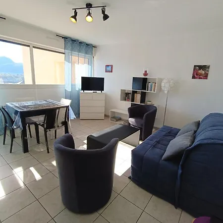Saint Christophe - Traversant, Agreable Et Lumineux A 2 Pas De La Cure ! Mae-7244 * Aix-les-Bains